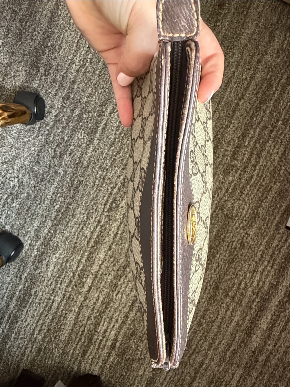 Gucci Pouch *Authentic* - Picture 4 of 7